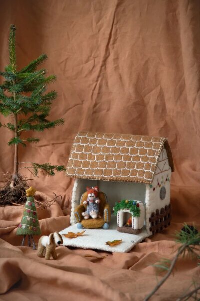 Filzhaus mit Lichterkette "Christmas"